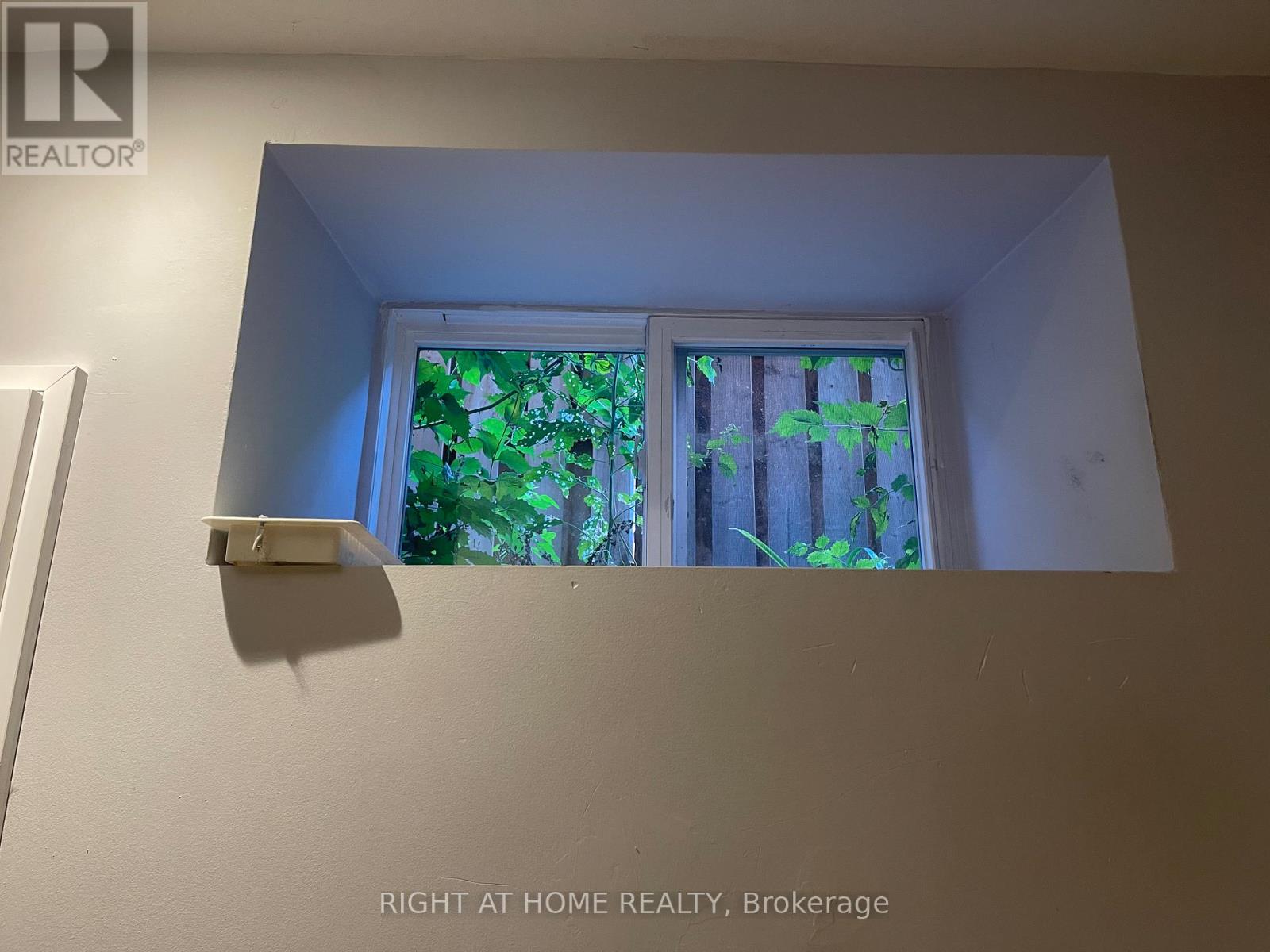 1367 King Street, Toronto, Ontario  M6K 1H4 - Photo 24 - W12444754