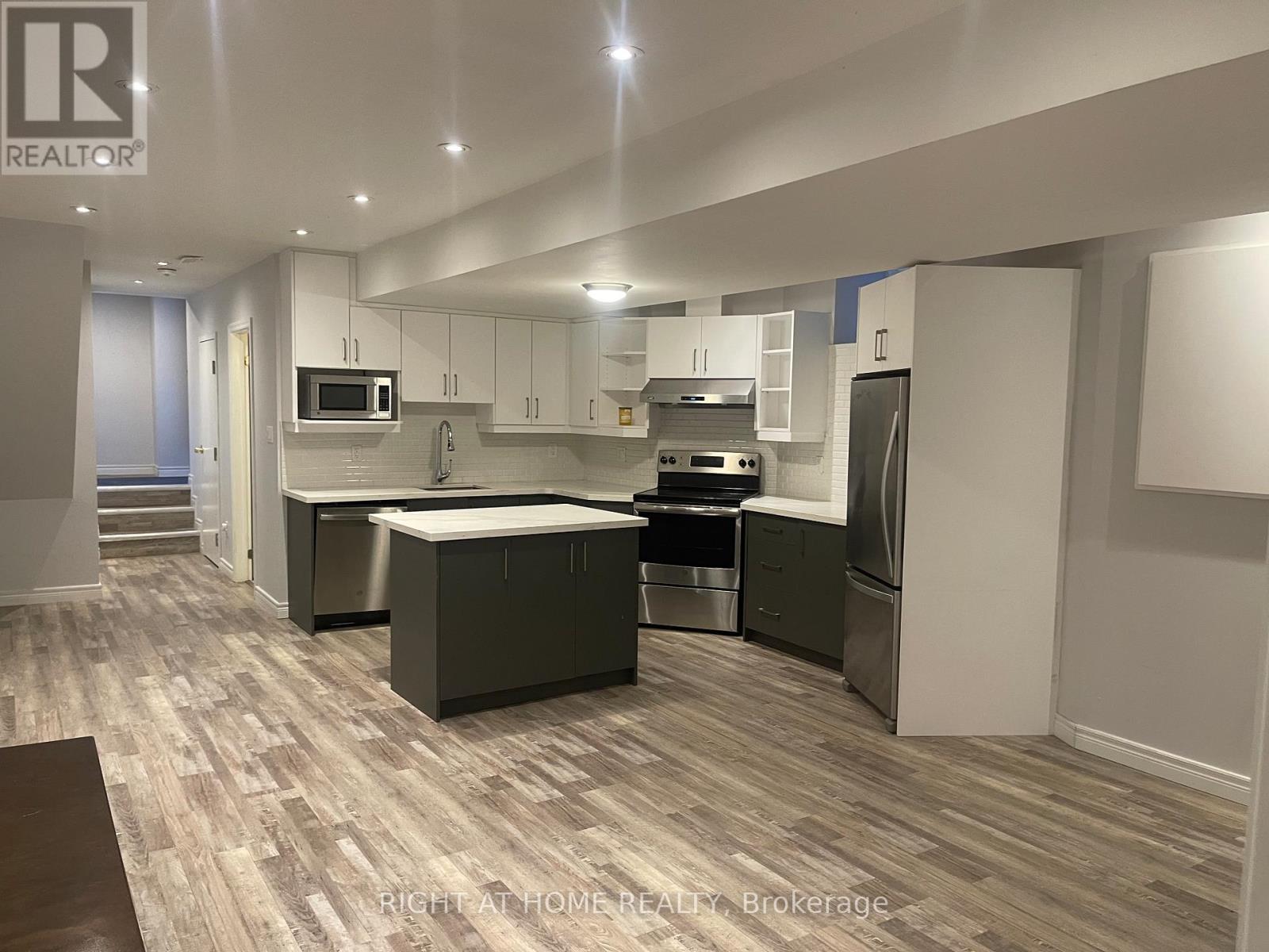 1367 King Street, Toronto, Ontario  M6K 1H4 - Photo 27 - W12444754