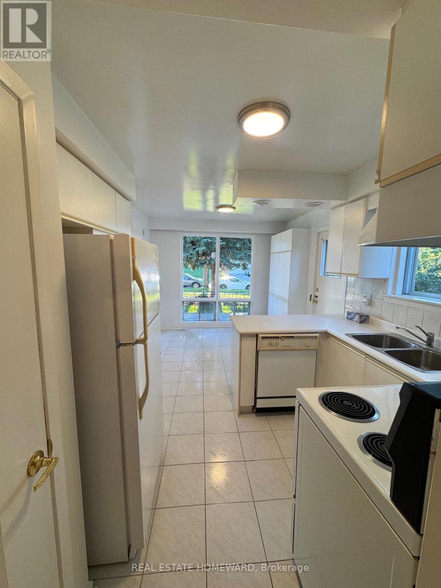 17 Collingdale Road, Toronto, Ontario  M9V 3R2 - Photo 25 - W12444756
