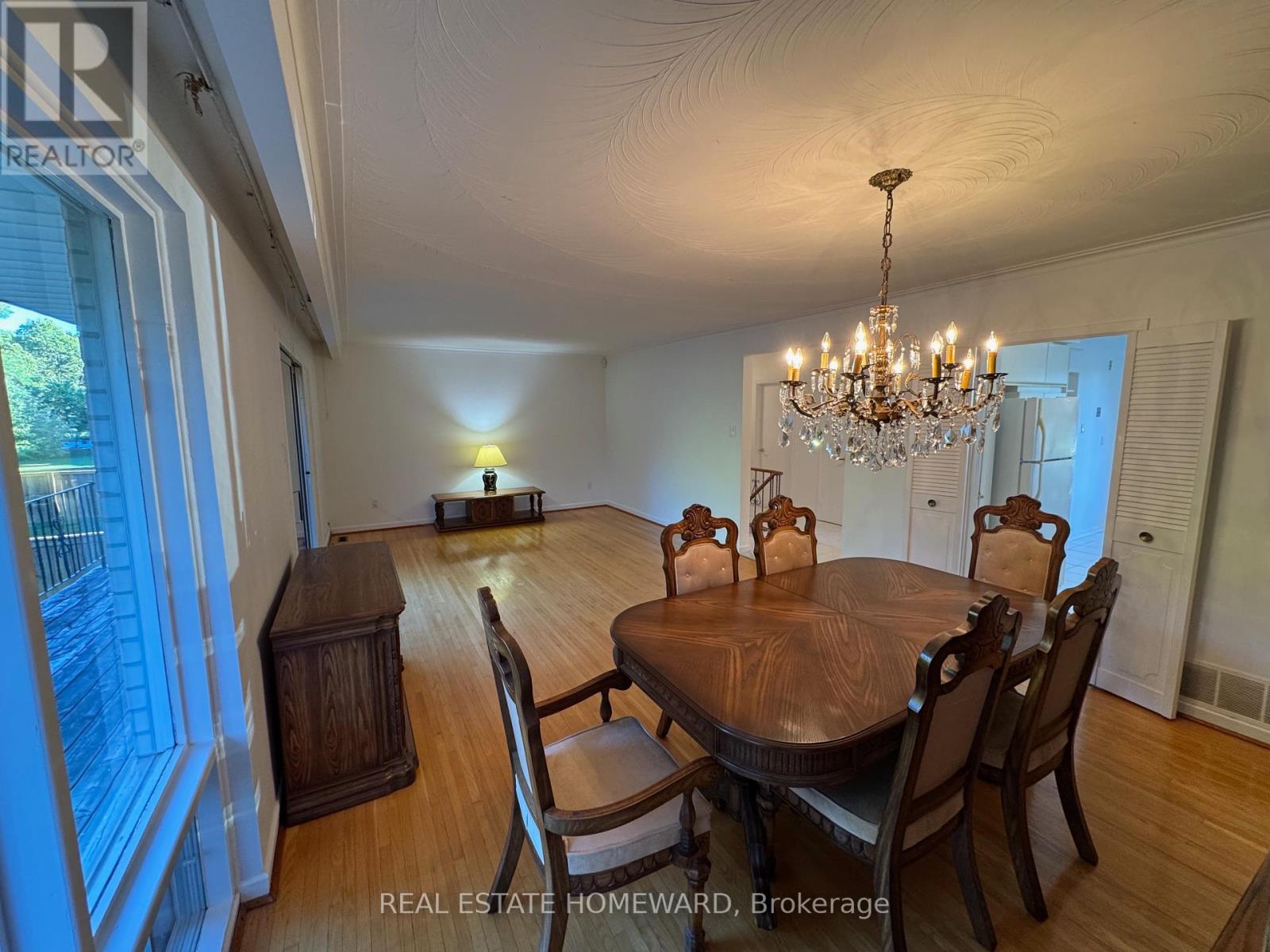 17 Collingdale Road, Toronto, Ontario  M9V 3R2 - Photo 26 - W12444756