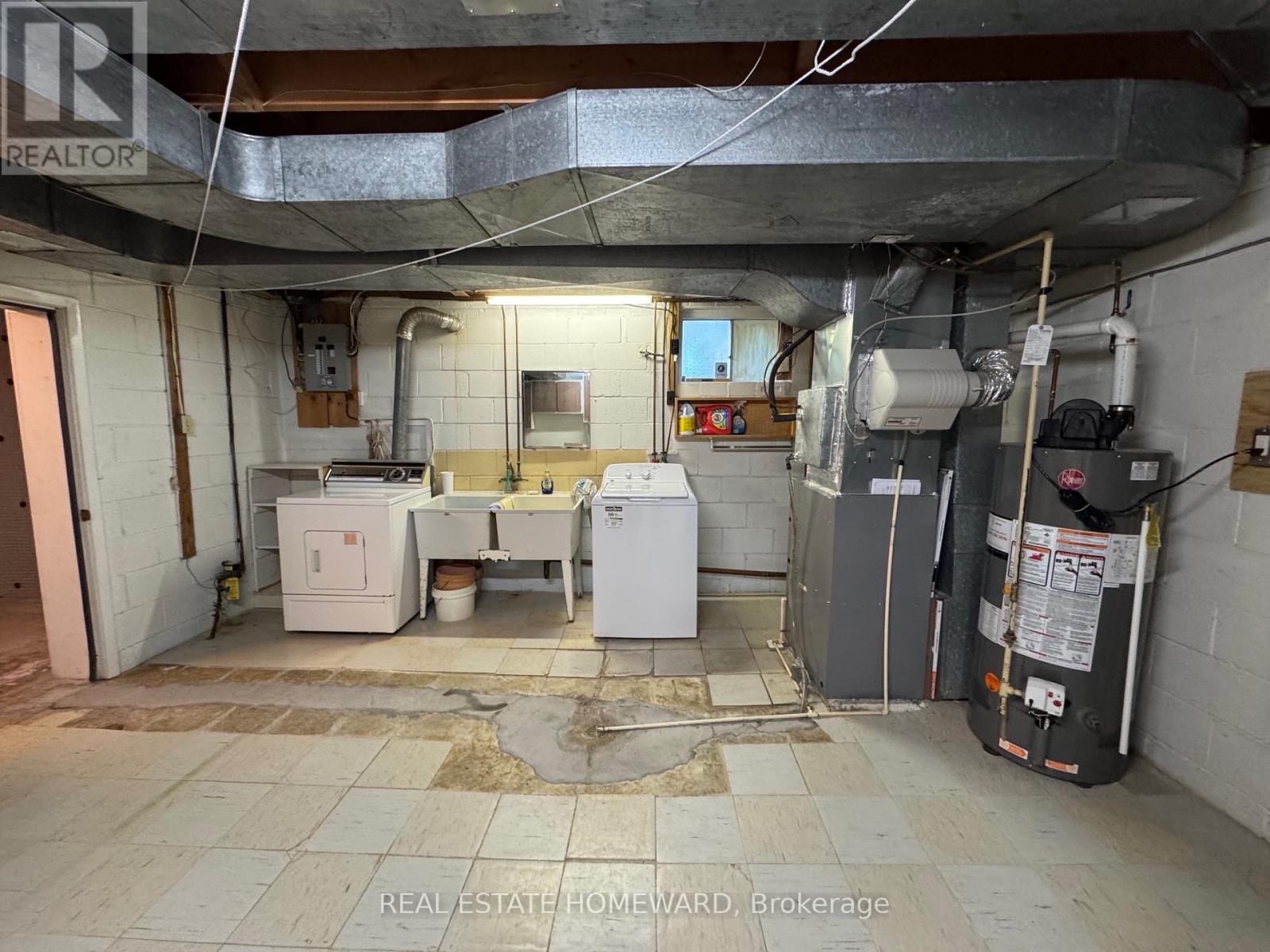 17 Collingdale Road, Toronto, Ontario  M9V 3R2 - Photo 36 - W12444756