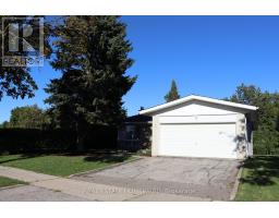 17 COLLINGDALE ROAD, Toronto, Ontario