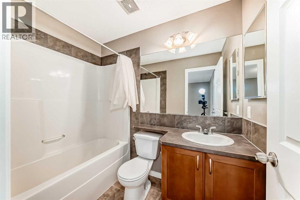 143 Auburn Bay Heights Se, Calgary, Alberta  T3M 0A7 - Photo 18 - A2261548