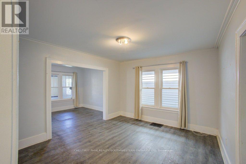 3587 Bloomfield Road, Windsor, Ontario  N9C 1R8 - Photo 16 - X12444755