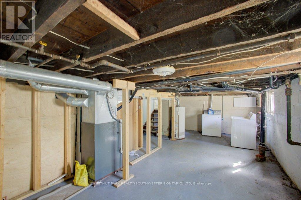 3587 Bloomfield Road, Windsor, Ontario  N9C 1R8 - Photo 23 - X12444755