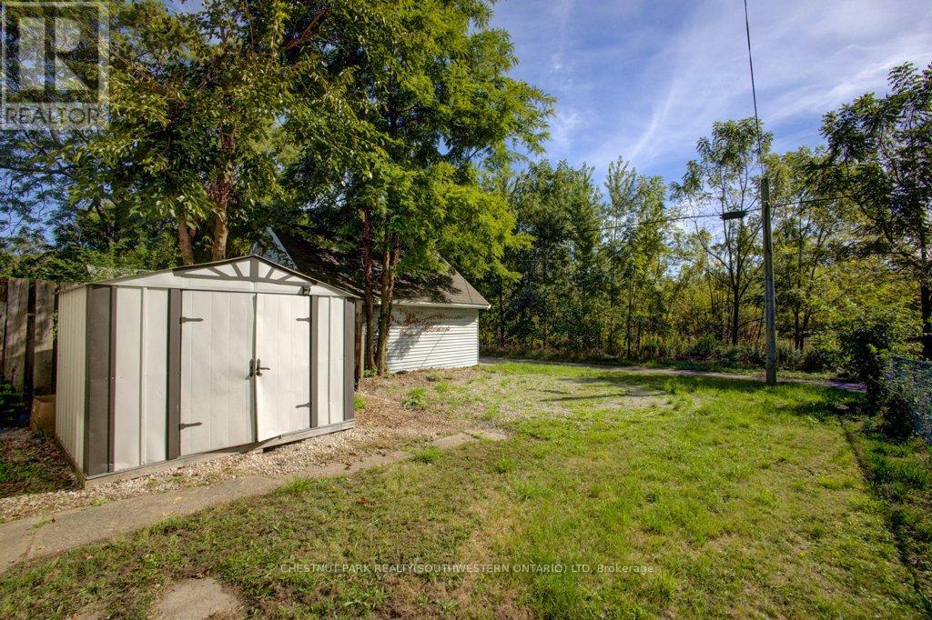 3587 Bloomfield Road, Windsor, Ontario  N9C 1R8 - Photo 26 - X12444755