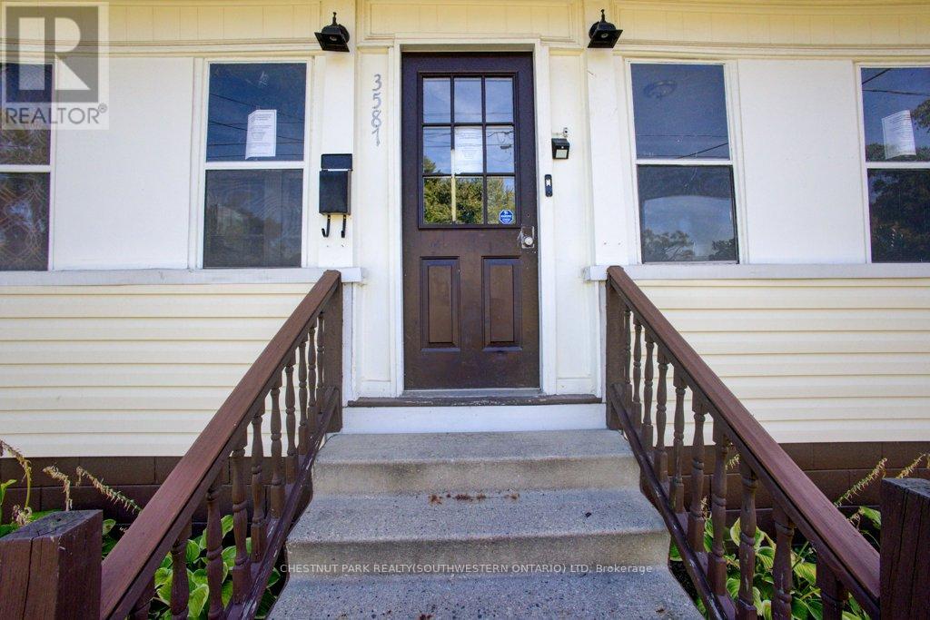 3587 Bloomfield Road, Windsor, Ontario  N9C 1R8 - Photo 4 - X12444755