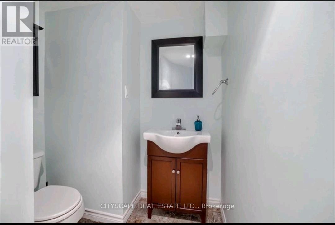 202 East 44th Street, Hamilton, Ontario  L8T 3H6 - Photo 18 - X12444757
