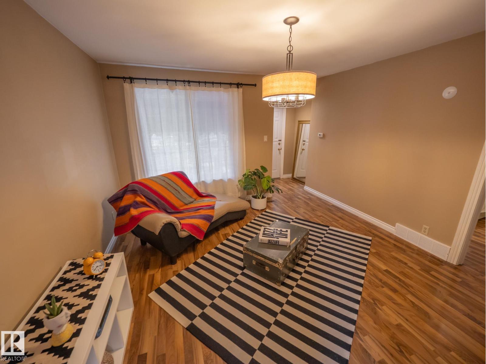11163 69 St Nw, Edmonton, Alberta  T5B 1R3 - Photo 4 - E4460657
