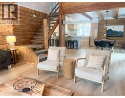 2094 PANORAMA Drive, panorama, British Columbia