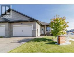 3 Vista Close Vanier Woods, Red Deer, Ca