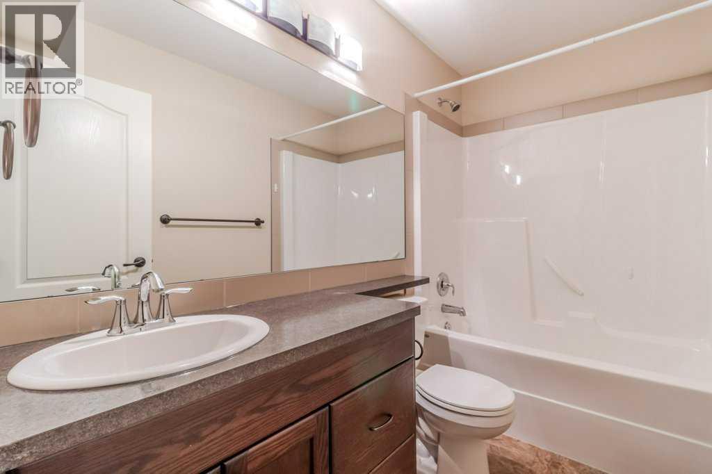 3 Vista Close, Red Deer, Alberta  T4R 0N8 - Photo 24 - A2257198