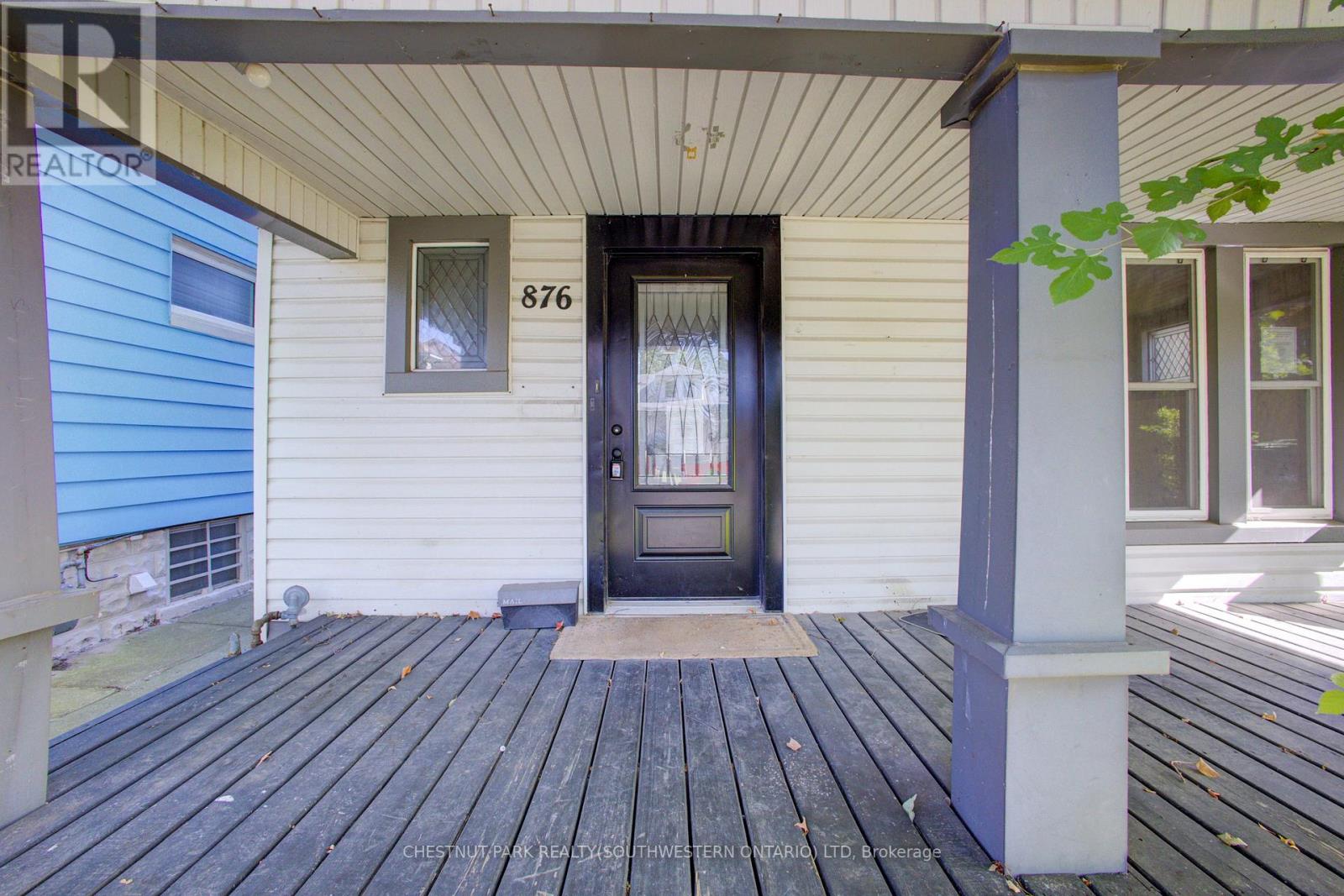 876 Hall Avenue, Windsor, Ontario  N9A 2M3 - Photo 3 - X12444770