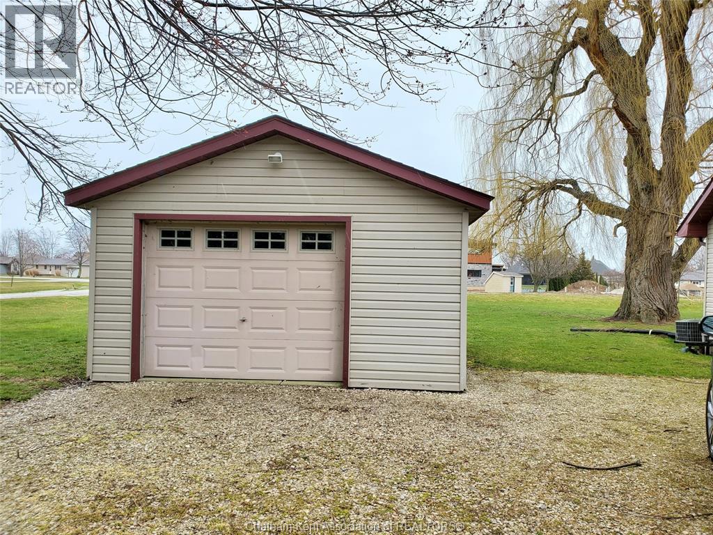 11300 Rondeau Estates Line, Rondeau Bay Estates, Ontario  N0P 1X0 - Photo 2 - 25019584