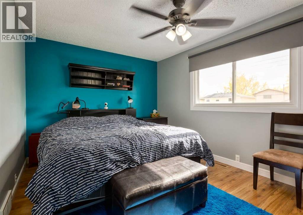 115 Berwick Way Nw, Calgary, Alberta  T3K 1B8 - Photo 15 - A2260898