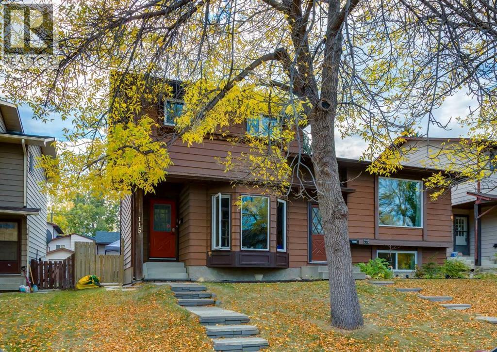 115 Berwick Way Nw, Calgary, Alberta  T3K 1B8 - Photo 1 - A2260898