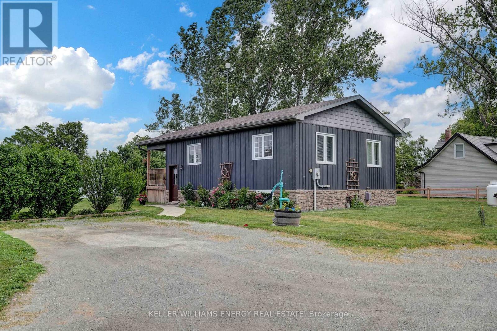 516 Allison Road, Prince Edward County (Sophiasburg Ward), Ontario  K0K 1W0 - Photo 30 - X12444779