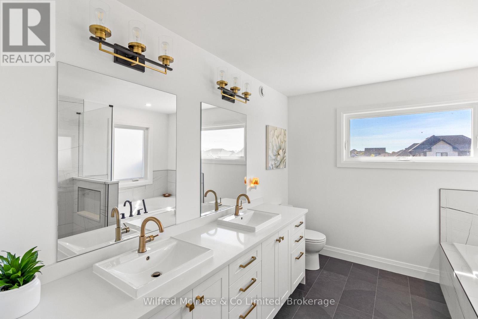 335 Devonshire Road, Saugeen Shores, Ontario  N0H 2C7 - Photo 30 - X12444773