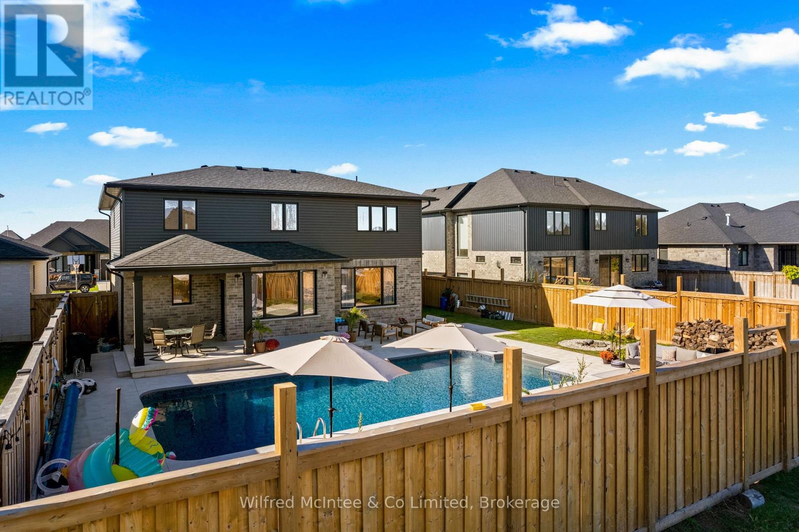 335 Devonshire Road, Saugeen Shores, Ontario  N0H 2C7 - Photo 7 - X12444773
