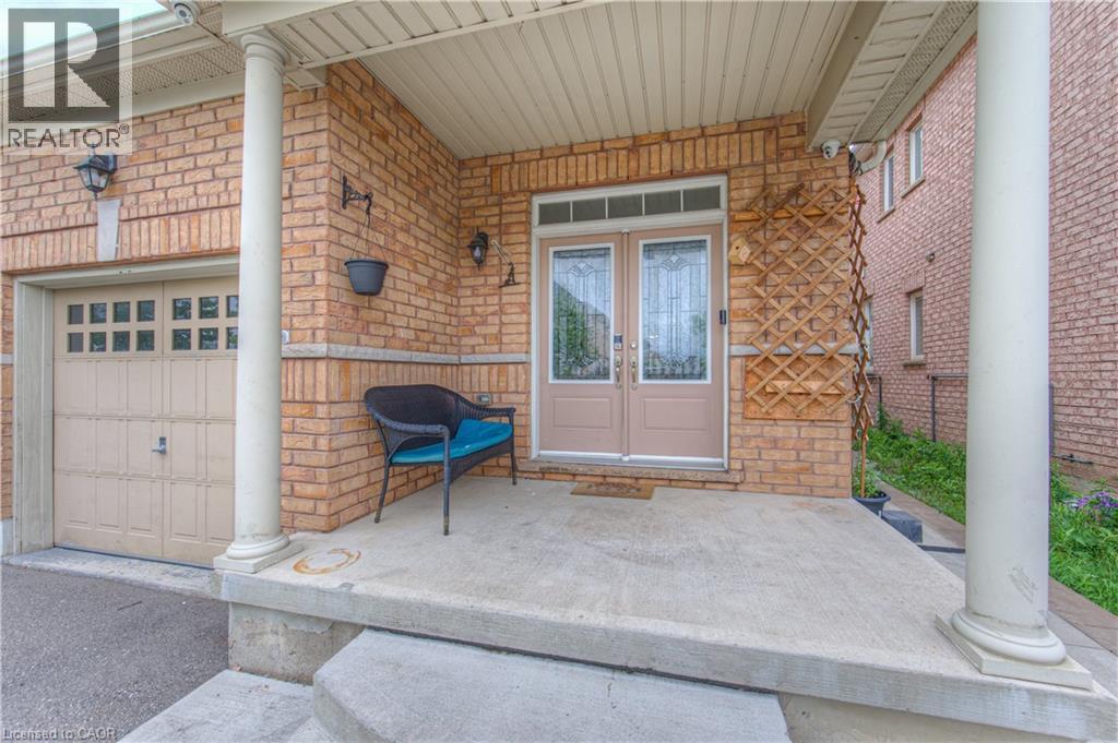 722 Megson Terrace, Milton, Ontario  L9T 8K5 - Photo 4 - 40772827