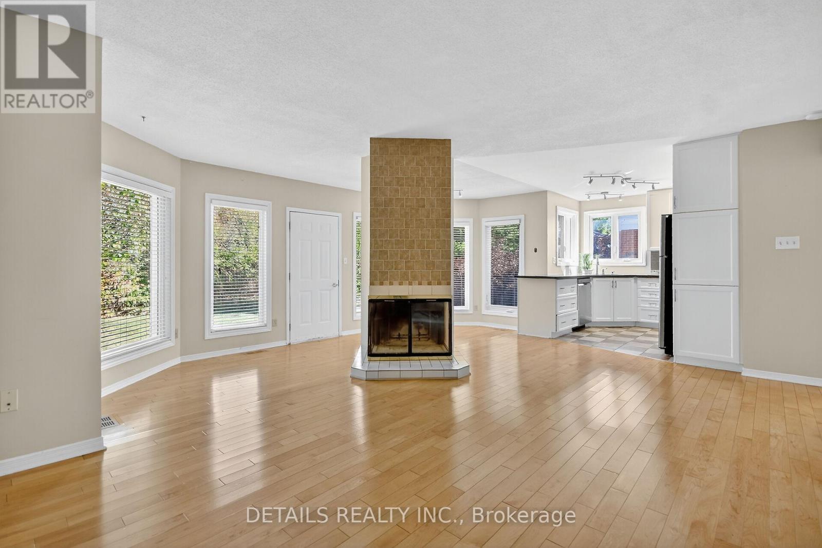 234 Walden Drive, Ottawa, Ontario  K2K 2M3 - Photo 10 - X12444772