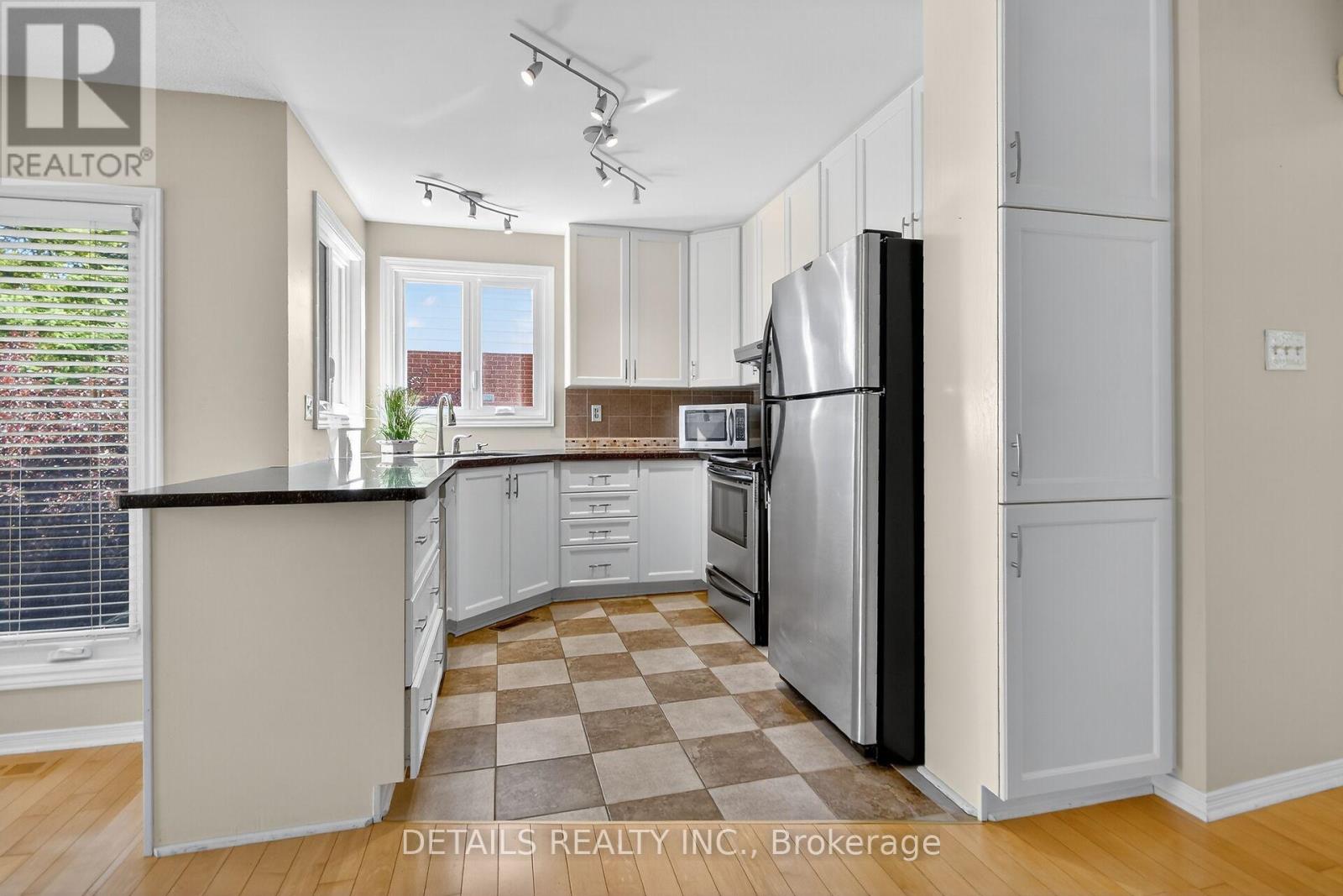 234 Walden Drive, Ottawa, Ontario  K2K 2M3 - Photo 16 - X12444772