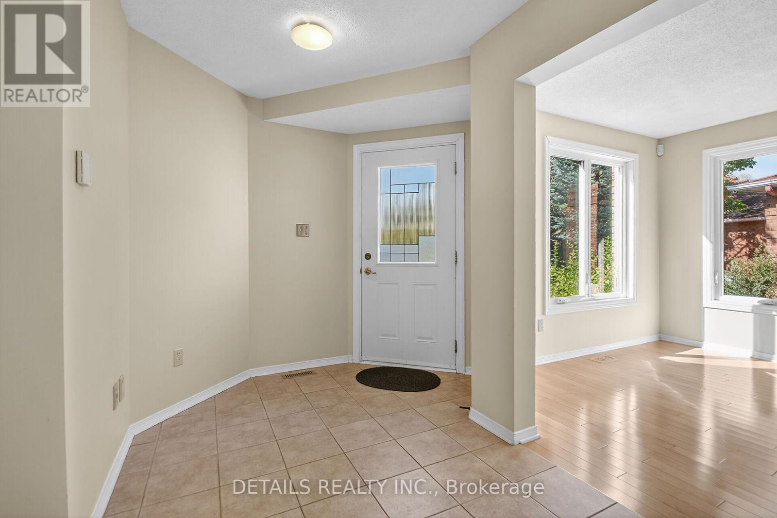 234 Walden Drive, Ottawa, Ontario  K2K 2M3 - Photo 3 - X12444772