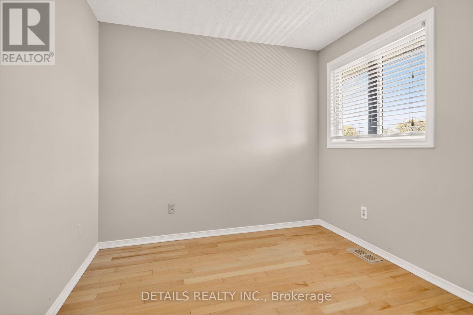 234 Walden Drive, Ottawa, Ontario  K2K 2M3 - Photo 9 - X12444772
