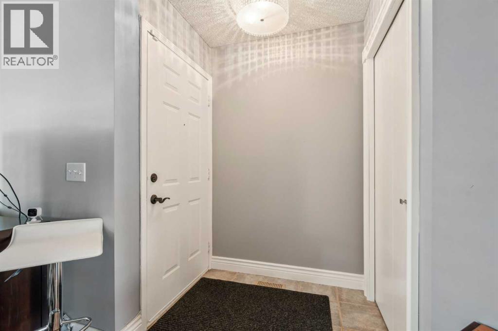 5248 Martin Crossing Drive Ne, Calgary, Alberta  T3J 3R5 - Photo 3 - A2244665
