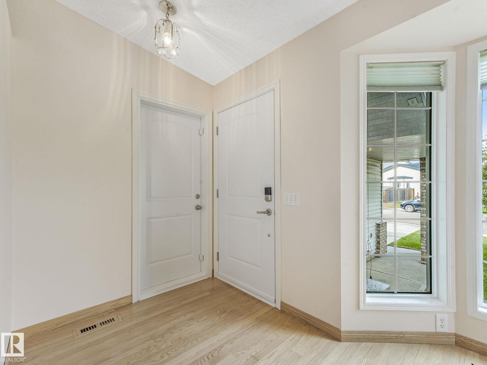 6115 157 Av Nw Nw, Edmonton, Alberta  T5Y 2P5 - Photo 33 - E4460832