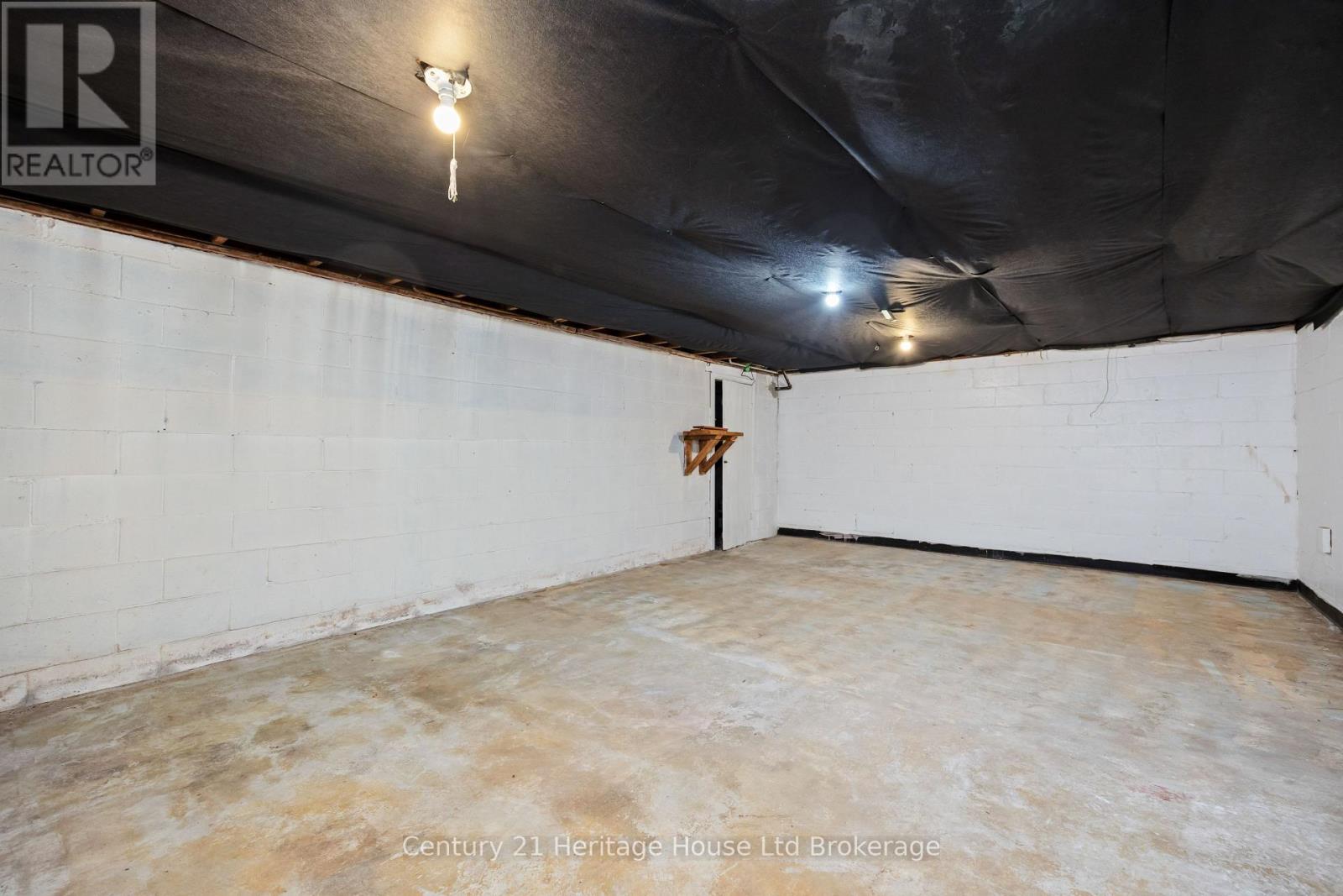 115 Sutton Street, Sarnia, Ontario  N7T 3S4 - Photo 19 - X12397912