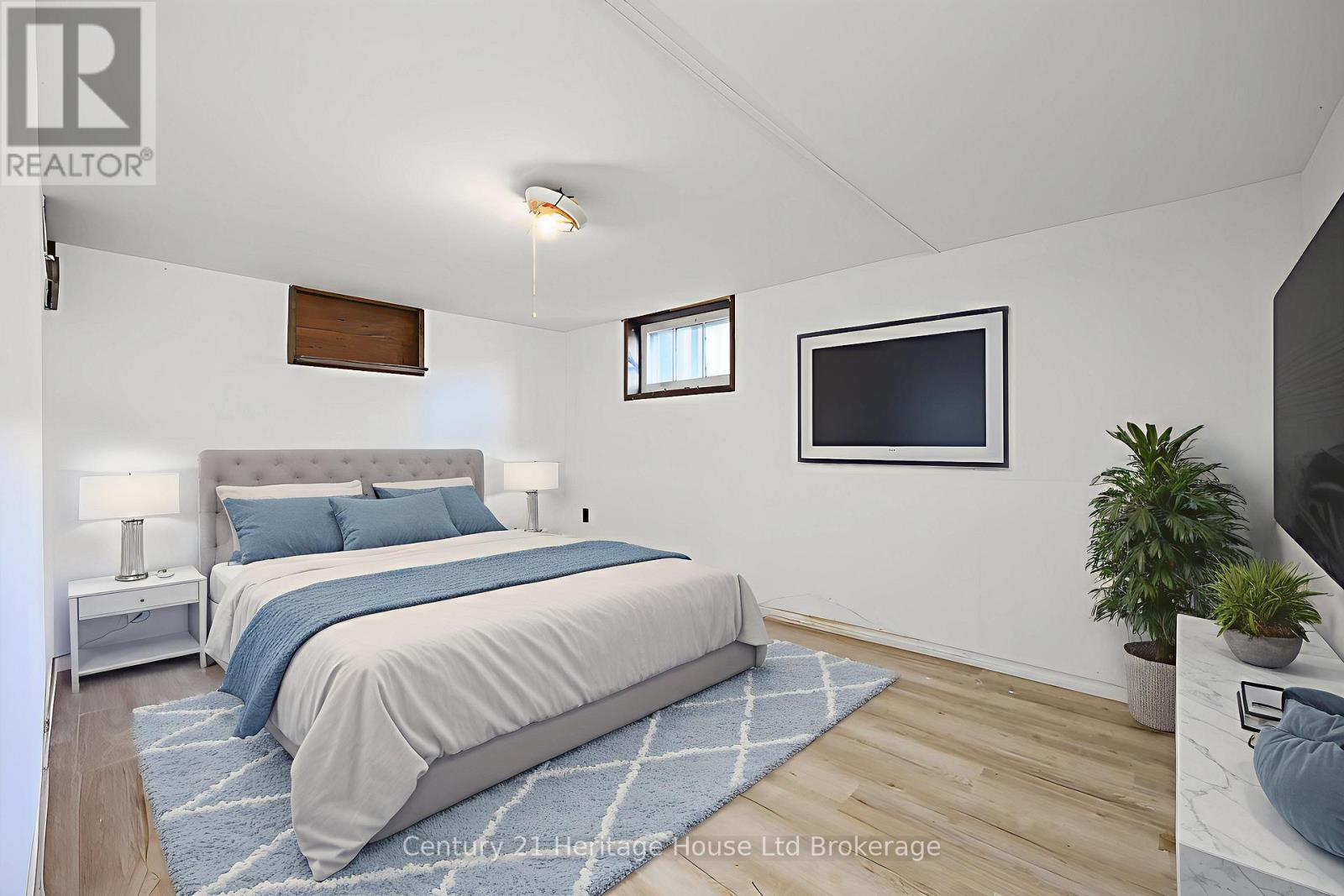 115 Sutton Street, Sarnia, Ontario  N7T 3S4 - Photo 13 - X12397912