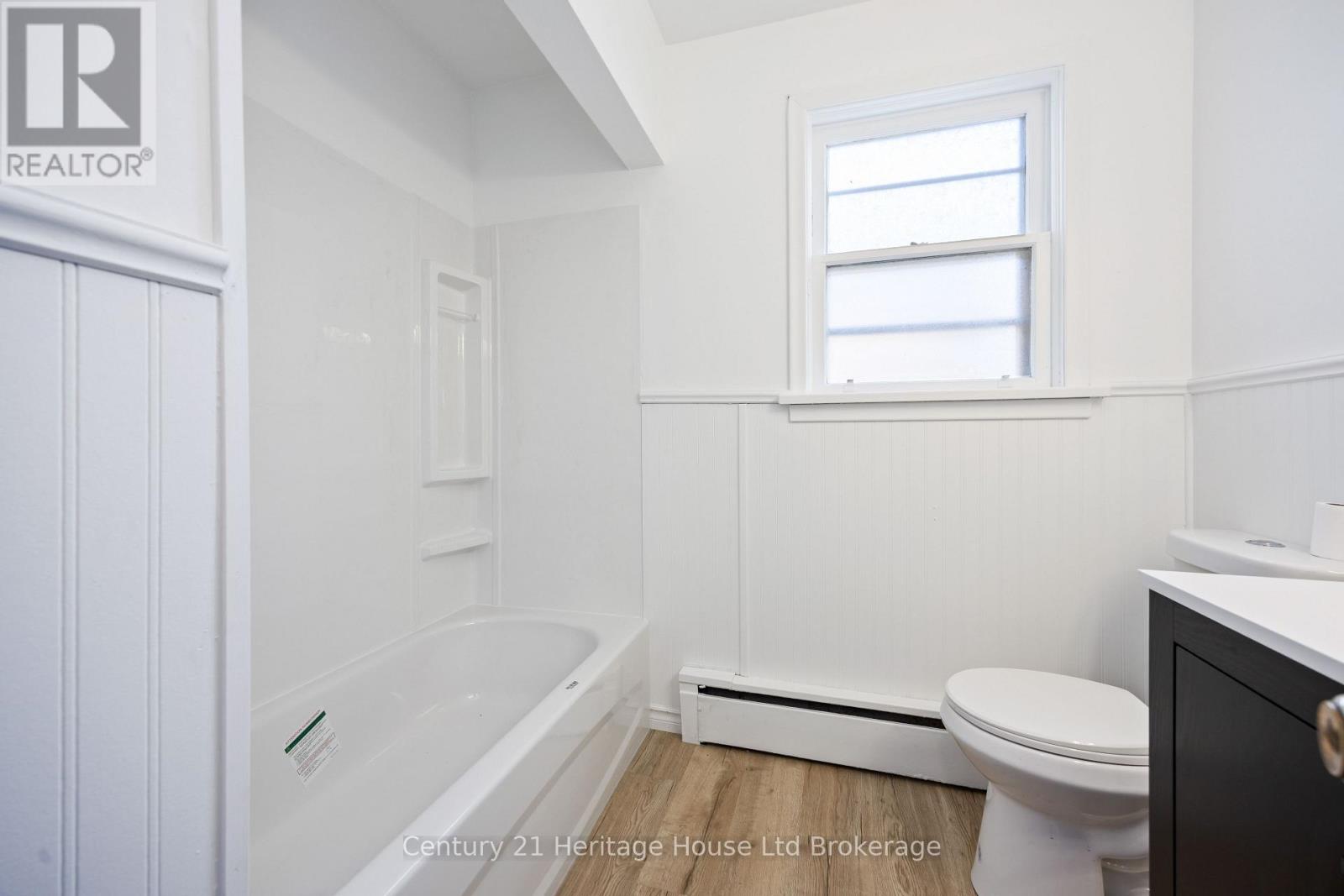 115 Sutton Street, Sarnia, Ontario  N7T 3S4 - Photo 14 - X12397912