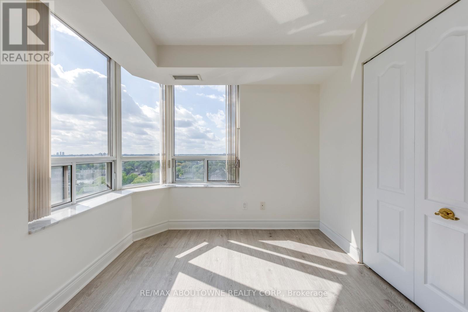 1805 - 5418 Yonge Street, Toronto, Ontario  M2N 6X4 - Photo 34 - C12444781