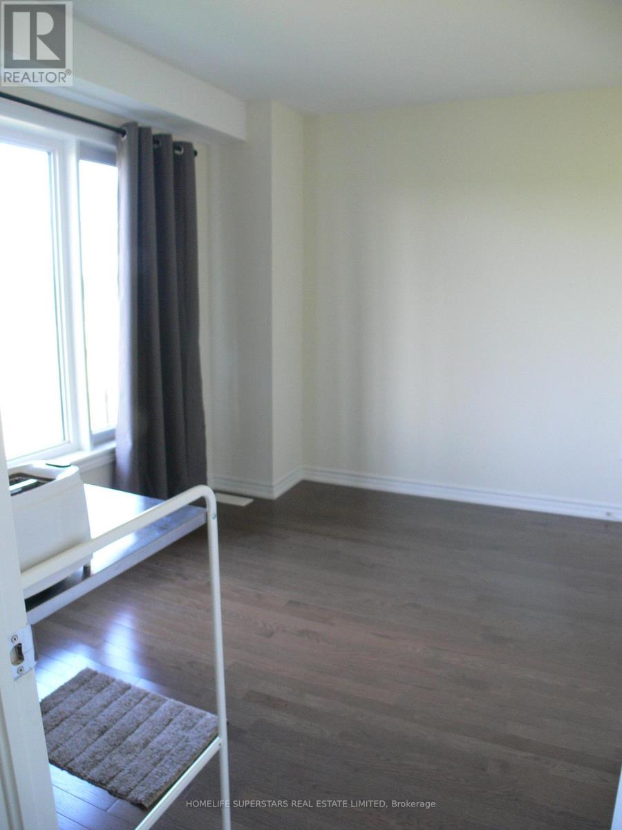 95 Donald Ficht Crescent, Brampton, Ontario  L7A 5H7 - Photo 11 - W12444778