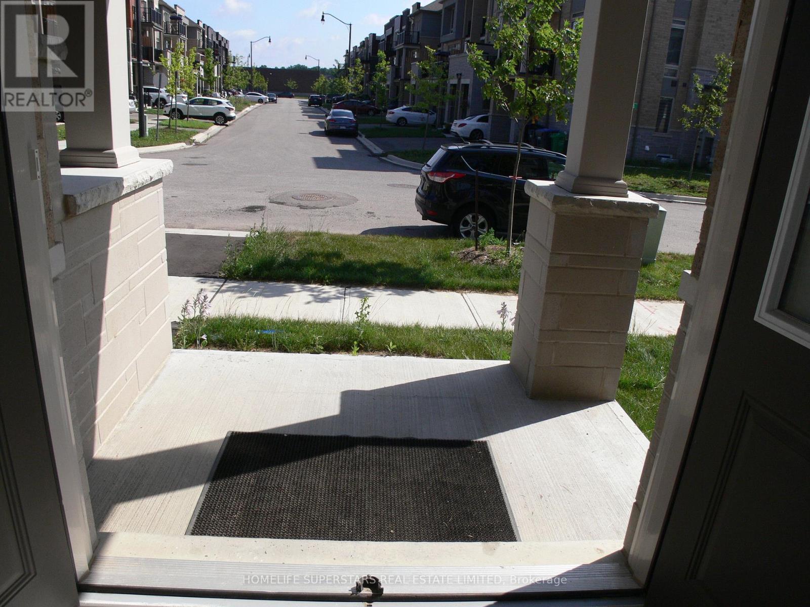 95 Donald Ficht Crescent, Brampton, Ontario  L7A 5H7 - Photo 25 - W12444778