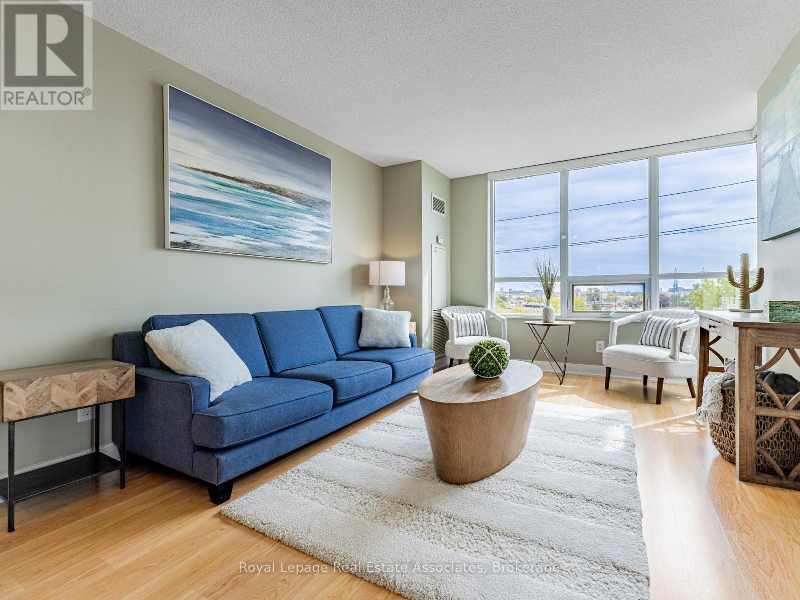 335 - 35 Viking Lane, Toronto, Ontario  M9B 0A2 - Photo 11 - W12444787
