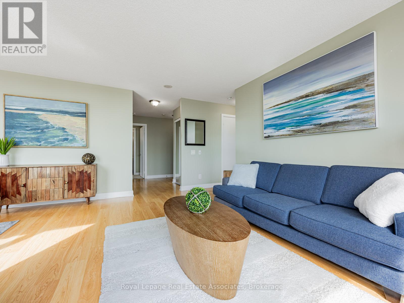 335 - 35 Viking Lane, Toronto, Ontario  M9B 0A2 - Photo 13 - W12444787