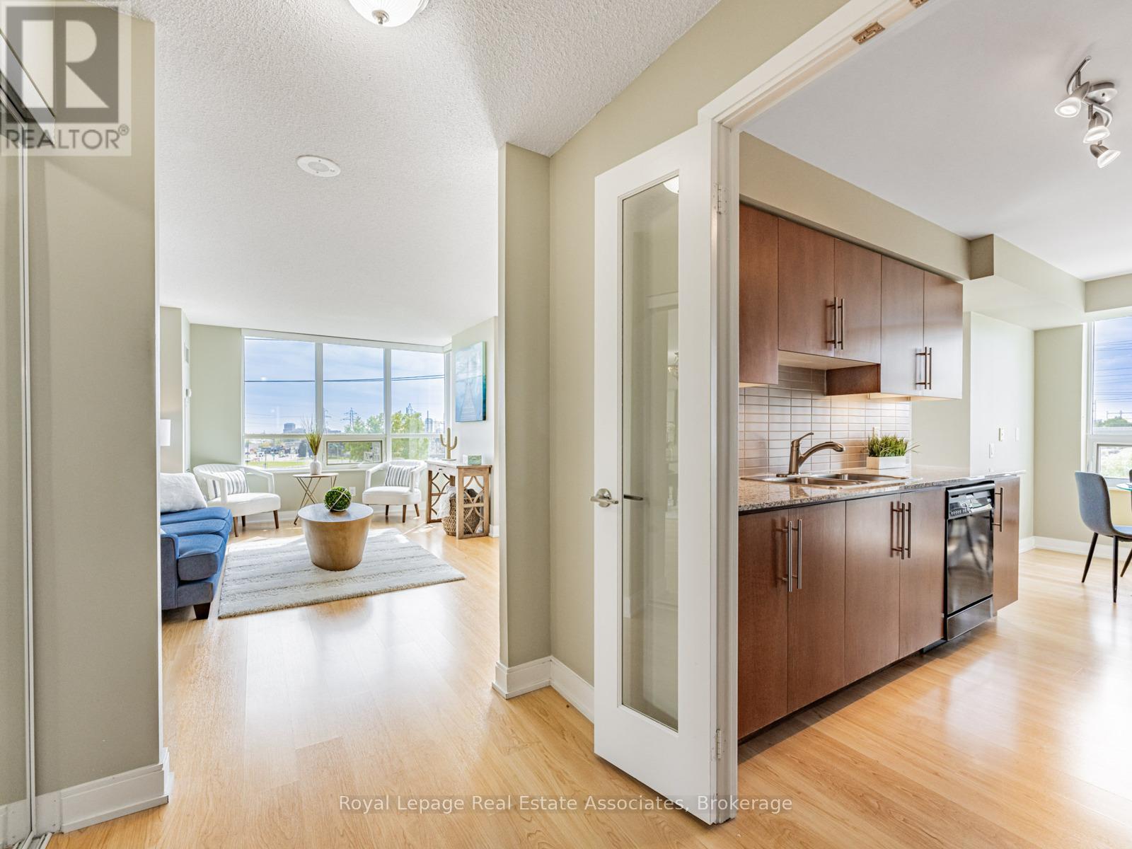 335 - 35 Viking Lane, Toronto, Ontario  M9B 0A2 - Photo 3 - W12444787