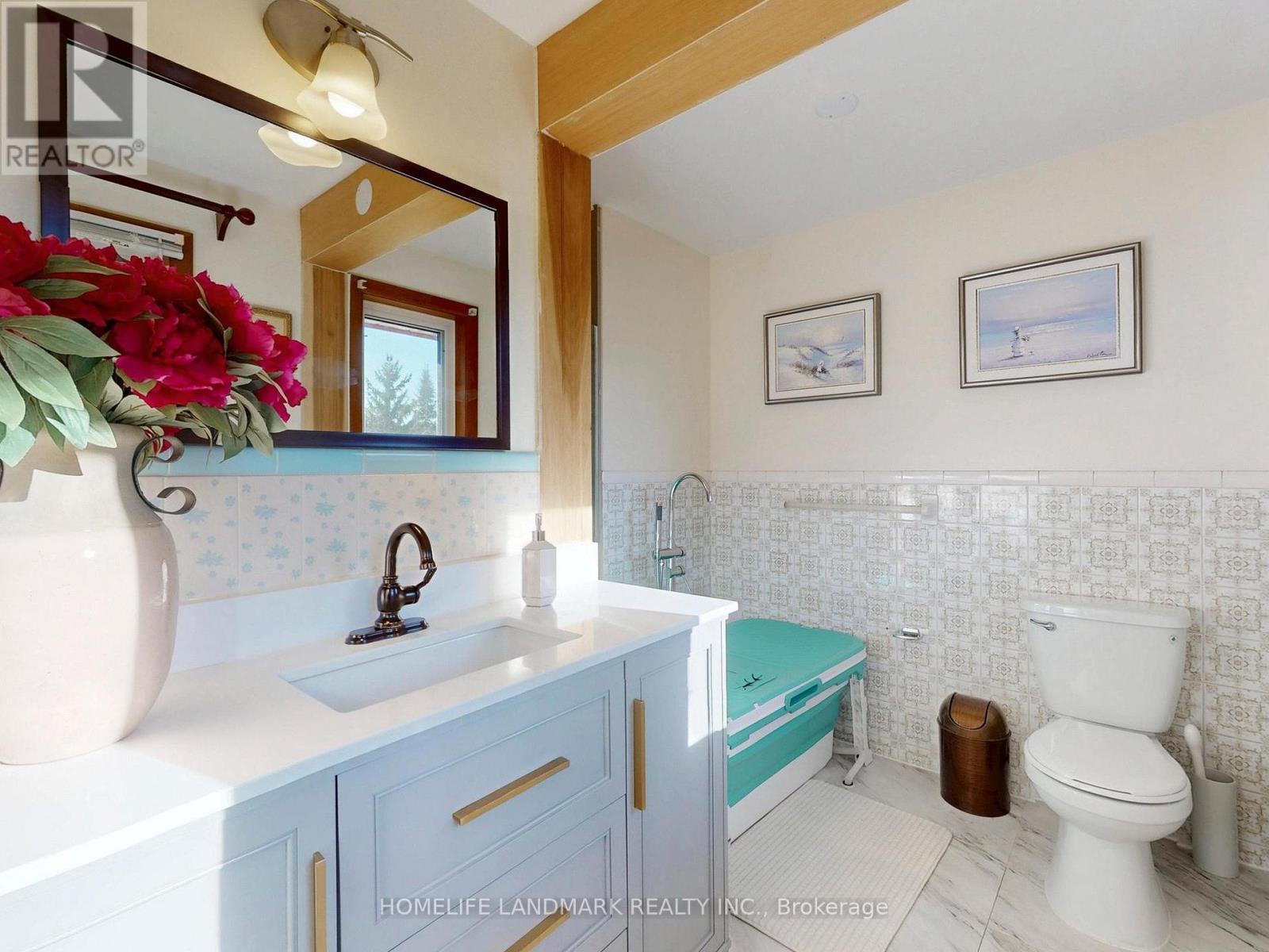 7897 Hwy 7 Road, Guelph/eramosa, Ontario  N1H 6H8 - Photo 11 - X12444774