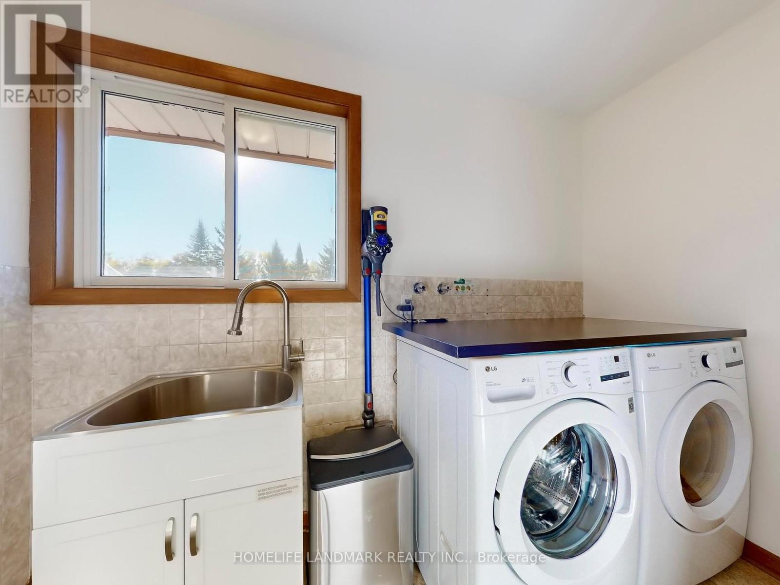 7897 Hwy 7 Road, Guelph/eramosa, Ontario  N1H 6H8 - Photo 15 - X12444774