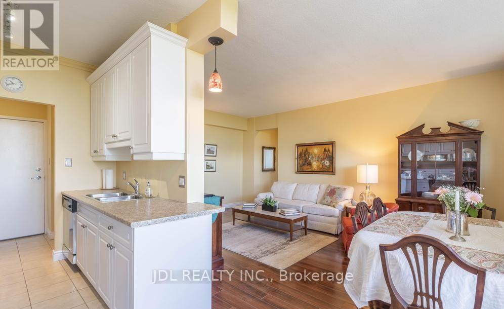 908 - 6400 Huggins Street, Niagara Falls, Ontario  L2J 3G5 - Photo 10 - X12444789