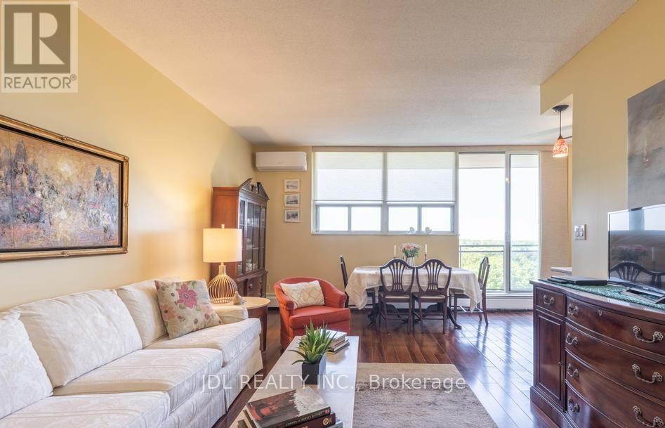 908 - 6400 Huggins Street, Niagara Falls, Ontario  L2J 3G5 - Photo 4 - X12444789