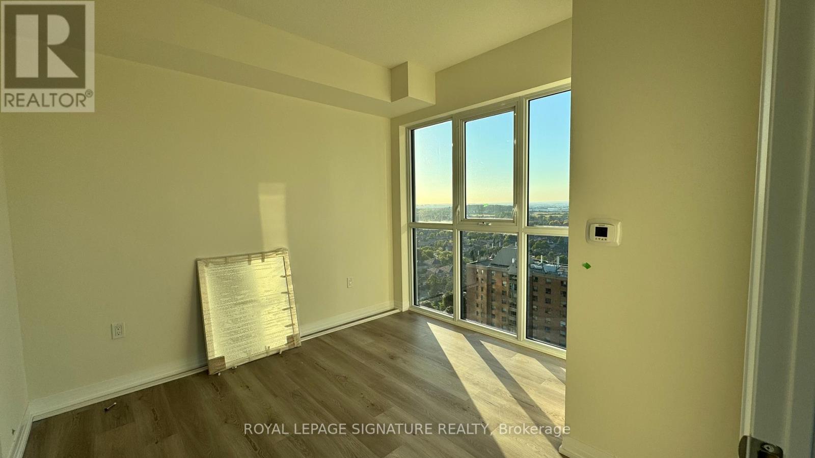 1509 - 15 Watergarden Drive, Mississauga, Ontario  L5R 1B2 - Photo 12 - W12422474
