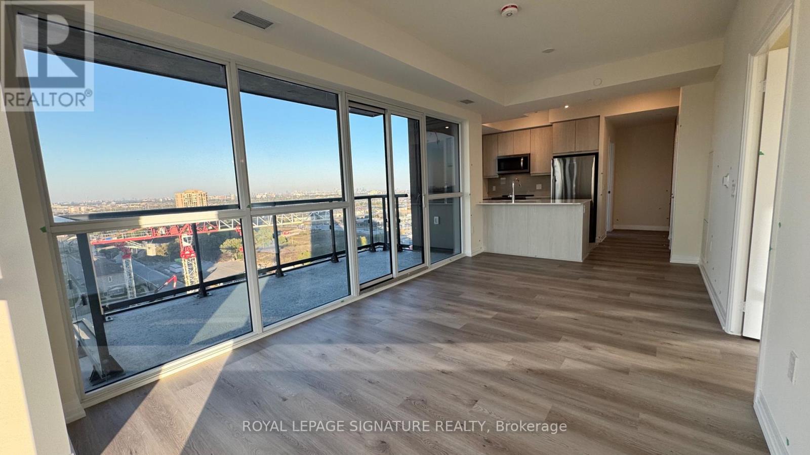 1509 - 15 Watergarden Drive, Mississauga, Ontario  L5R 1B2 - Photo 11 - W12422474