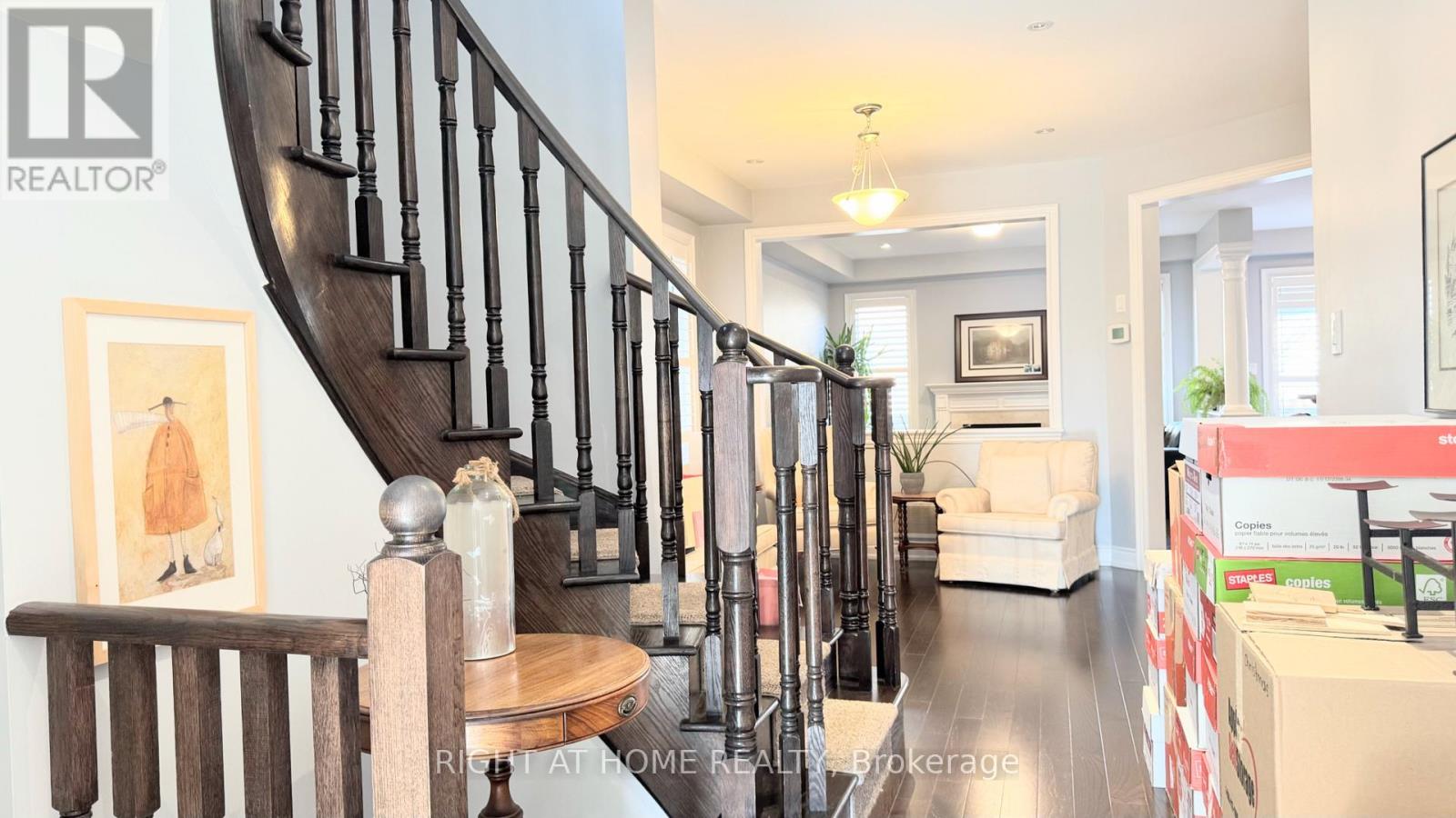 2431 Pine Glen Road, Oakville, Ontario  L6M 0R6 - Photo 4 - W12438028