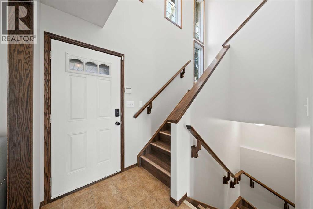 668 Lancaster Drive, Red Deer, Alberta  T4R 3B4 - Photo 4 - A2262055