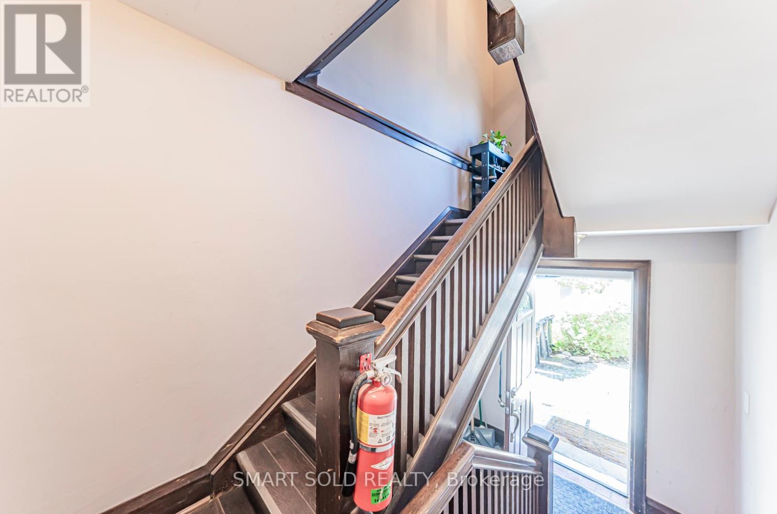 889 Avenue Road, Toronto, Ontario  M5P 2K7 - Photo 17 - C12444804
