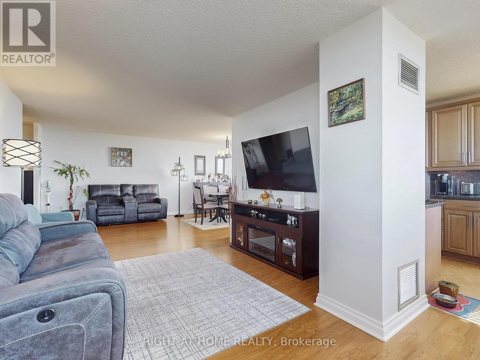2503 - 133 Torresdale Avenue, Toronto, Ontario  M2R 3T2 - Photo 8 - C12444805