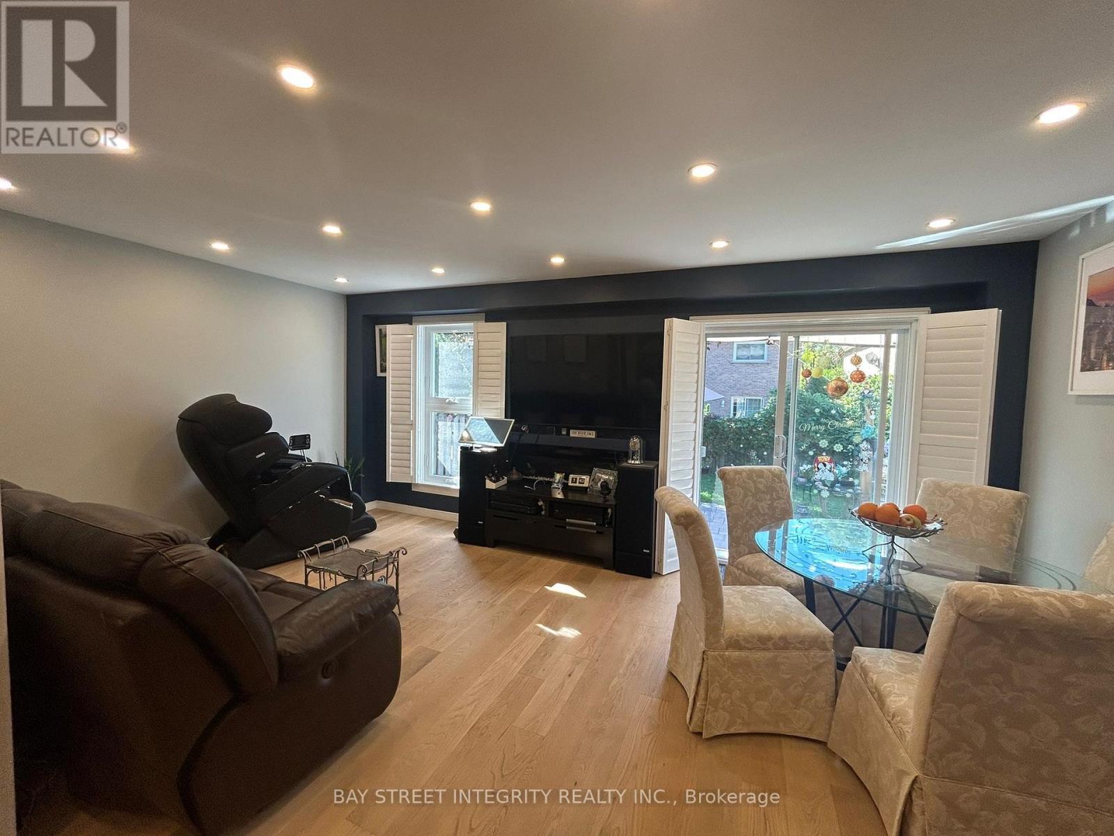 99 Mercer Crescent, Markham, Ontario  L3P 4K2 - Photo 10 - N12444797